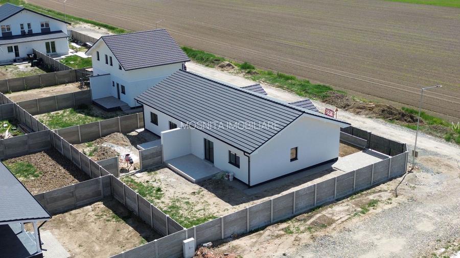 Jumătate de duplex, 3 camere, Bucovăț, ocupabila imediat - 3