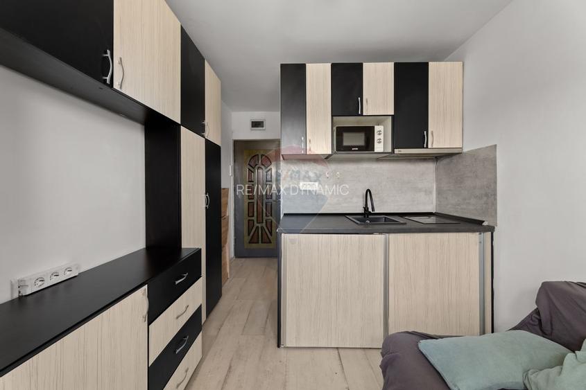 Garsonieră renovată, complet mobilată - 2