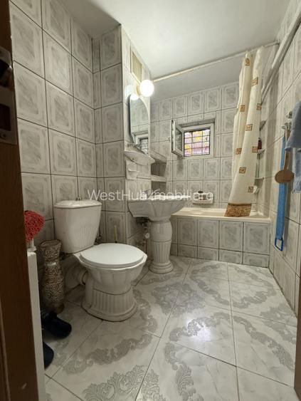 Apartament, 3 camere, decomandat, 95 mp, parter - Girocului - 5