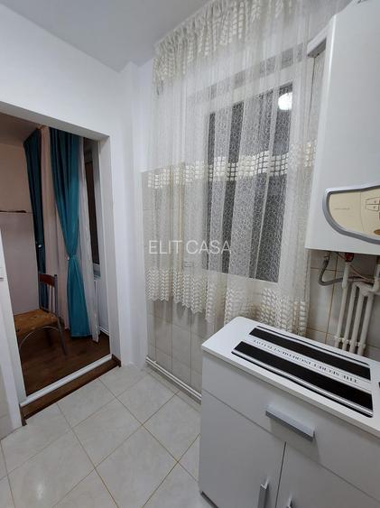 Apartament cu 2 camere, etajul 3/4, zona Tatarasi - 5