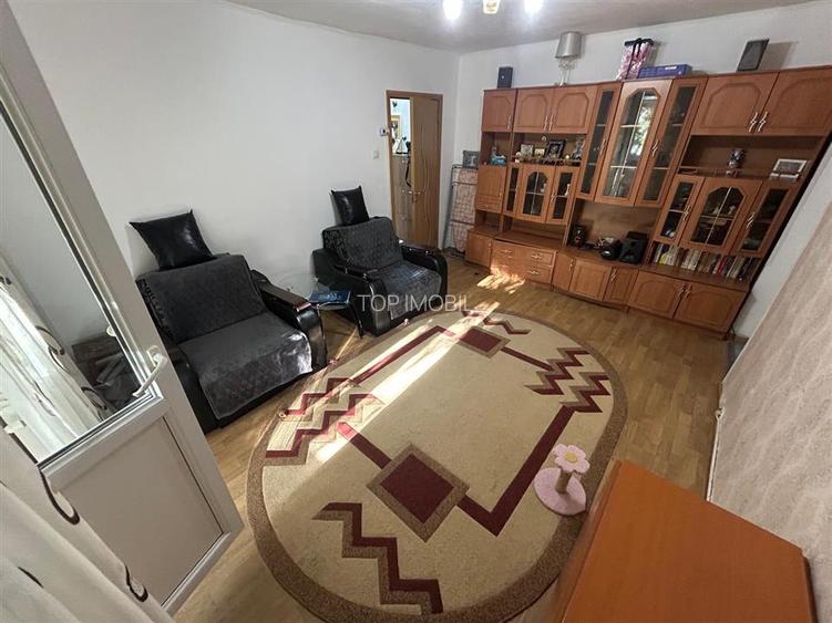 Etaj 2, fara risc, 3 camere zona Mircea cel Batran - 17