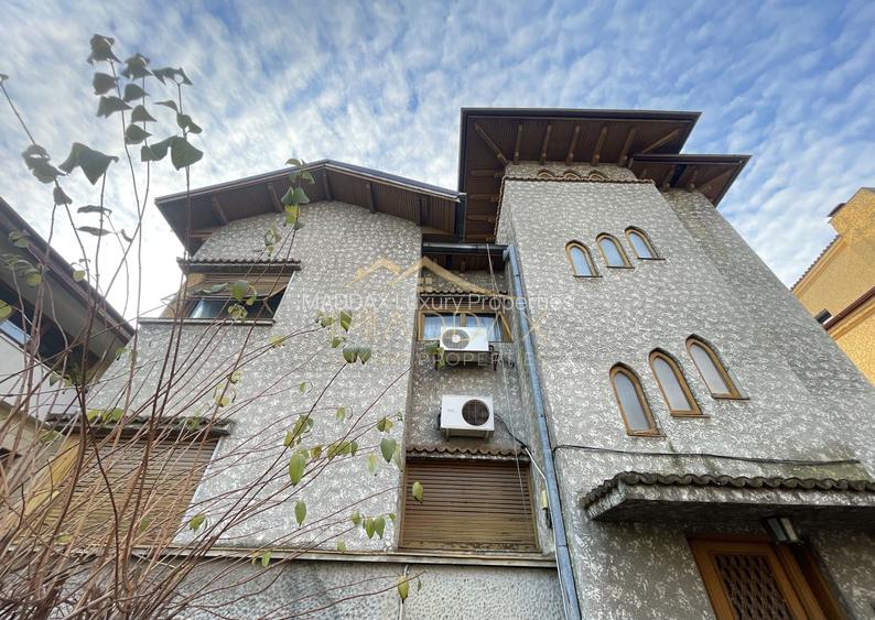 Masterpiece villa D+P+1+M***8 camere *** Garaj // Primăverii - 2