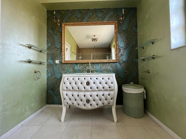 VILA DEOSEBITA / SPATII GENEROASE / CURTE PROPRIE - 24