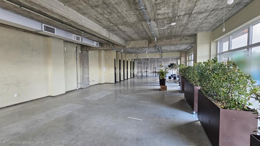 Spatiu comercial de 200mp utili, vitrina pe colt, parcari, Eroilor - 2