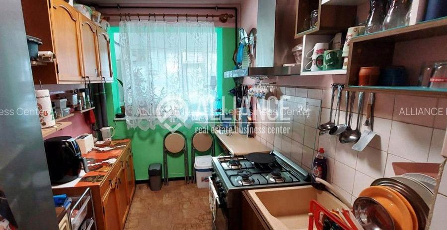 Abator/Gara (COD04)- 3 camere decomandate - 7