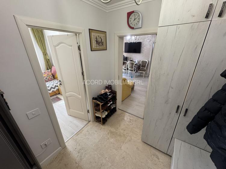 Apartament 2 camere renovat zona Tomis Mall - 12