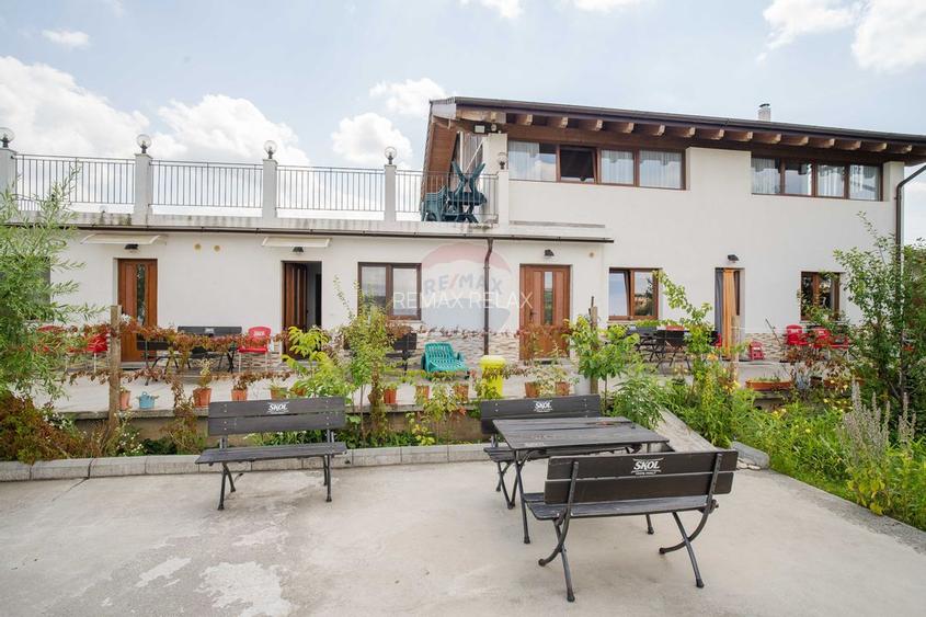 Complex cu Piscină/Cazare de Vânzare, 10.777mp Teren - DN24, Vaslui - 7