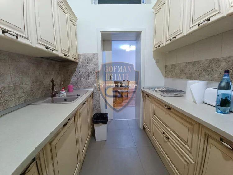 Se mobilează la cerere Casa 130 mp, Centru, Ultracentral, Tomis 1 - 3