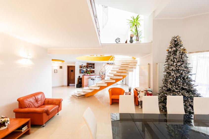 Casă individuală cu 5 camere în Dumbrăvița - 12