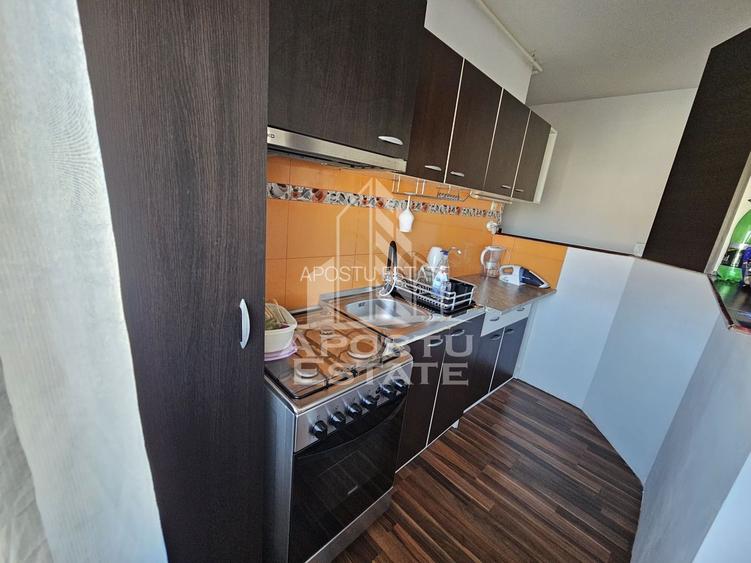 Apartament 3 camere, centrala proprie, zona Torontarului - 8