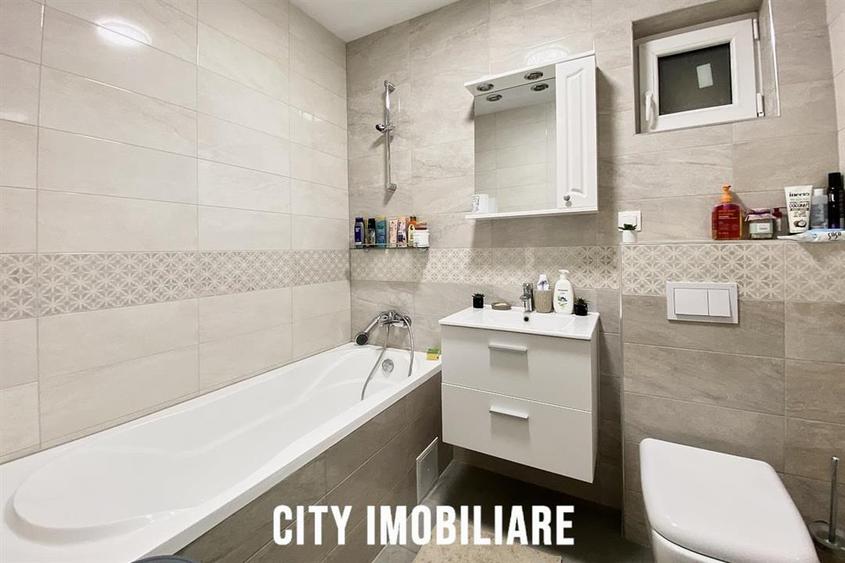 Apartament 3 camere, 2 dormitoare, bloc nou, parcare,  str. Colinei
