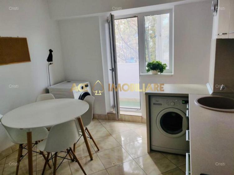 2 Camere de inchiriat | Unirii | Metrou | Pet friendly | Mobilat