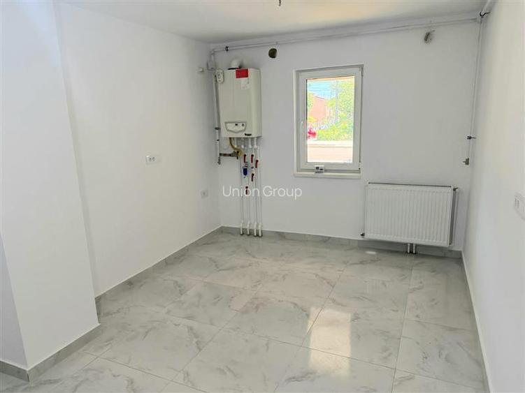 Spatiu Comercial Stradal, cu Vad, Renovat Complet - 2