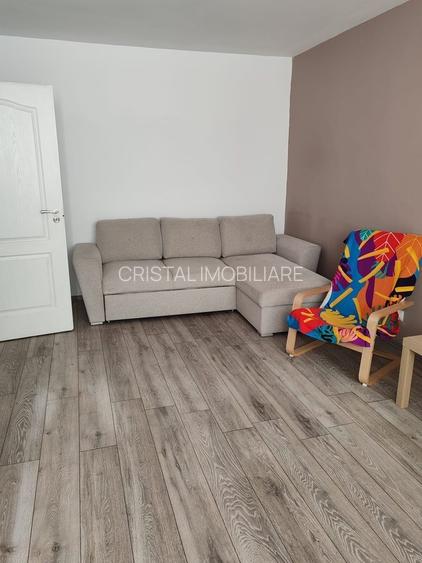 Garsonieră decomandată Titan-Sălăjan, balcon, etaj 2, aproape metrou - 3