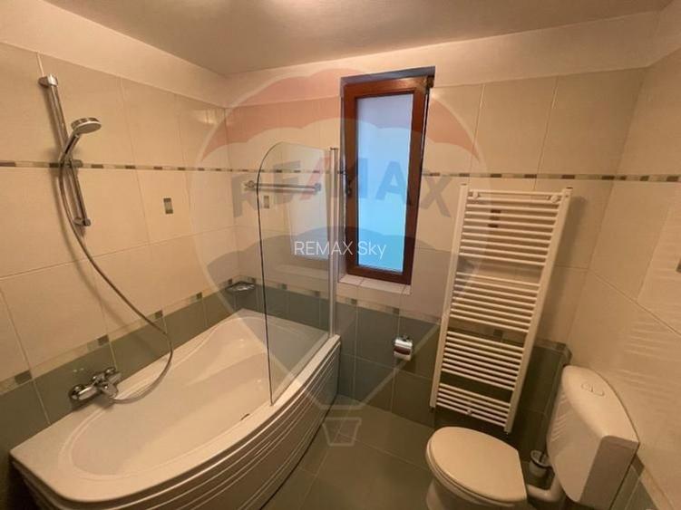 Casă modernă de vânzare în Partoș - 8