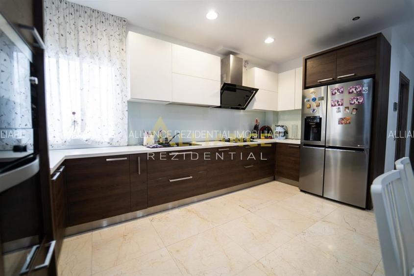 Vila Inchiriere la 5 min de bulevard / 6 Camere / 4 Bai / Teren 350 mp - 6