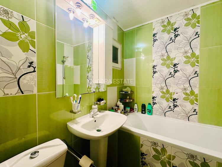 Apartament de vanzare -  3 camere  Dristor - Aleea Scolarilor - 11