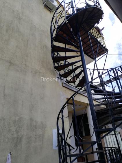 Apartament la vila, 3 camere semidecomandate - 2