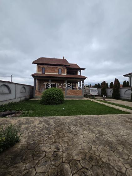 Casa cu etaj de vanzare in Vetis - 2