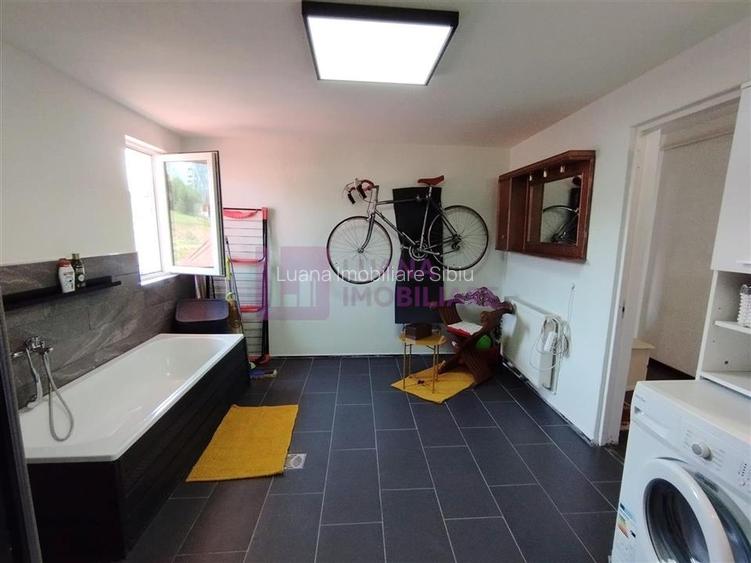 Apartament 2 camere de vanzare | 128 mp | zona Strand 2 - 10