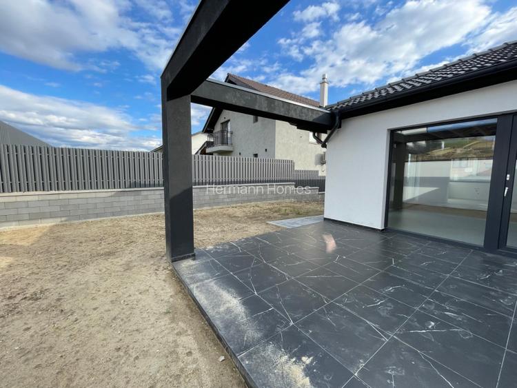 Casa pe un singur nivel - single - 123 mp utili - Sura Mare - 10