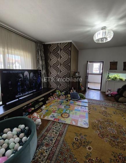 Casa Ovidiu Central 285 mp teren, curte 100 mp, 2 garaje, terasa, gaze - 5