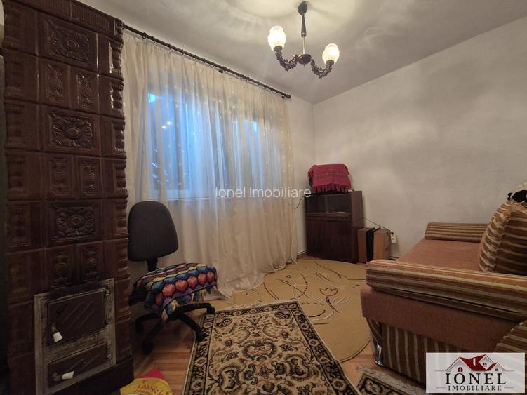 Casa de vanzare in Cugir 959 mp teren - 6