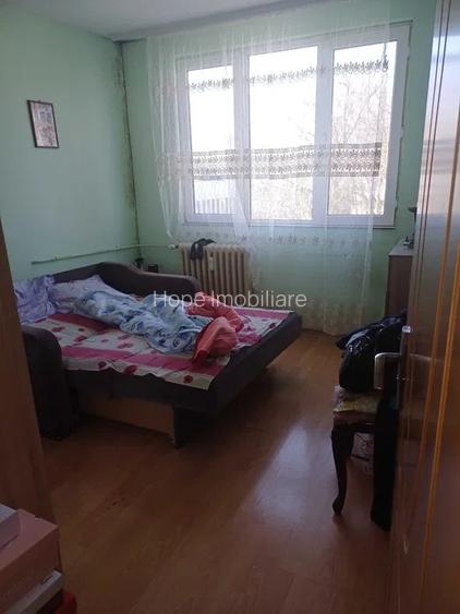 Brancoveanu-strada Rezonantei-4 camere - 2