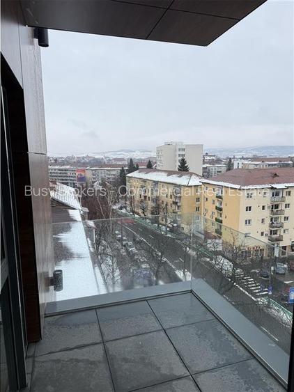 Spatii Birouri - 350 mp - zona centrala - 16