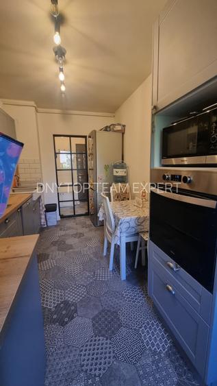 Apartament 4 camere, centrală proprie, parcare, 5 min metrou Apărătorii Patriei - 32
