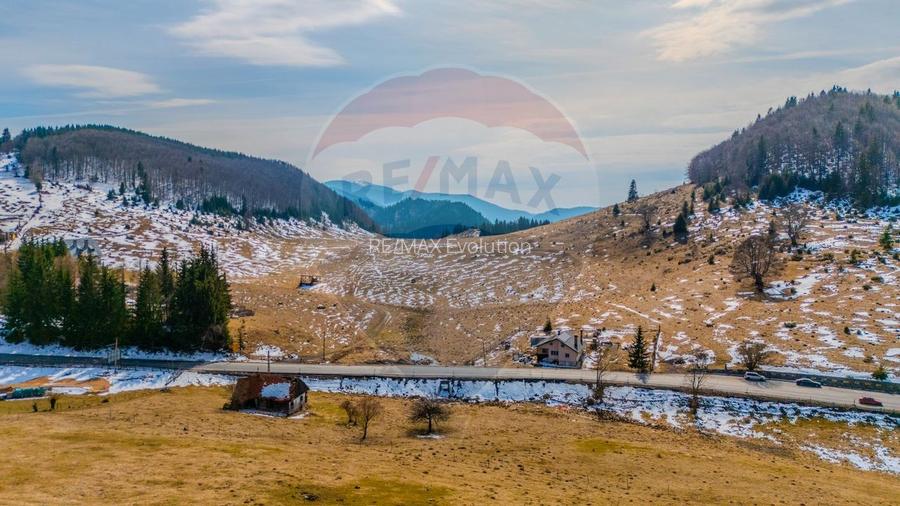 COMISION 0% Teren 2,028mp Fundata/ Intravilan - 3