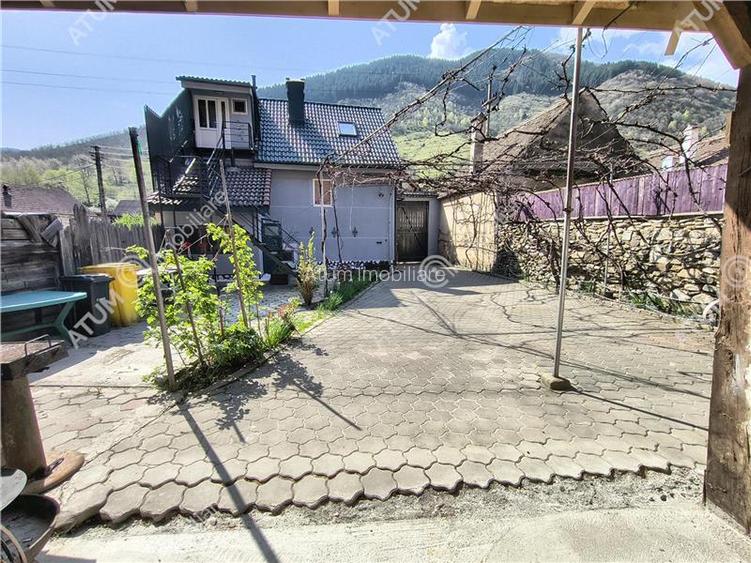Casa renovata cu 4 camere si 2 bai in Gura Raului judet Sibiu - 11