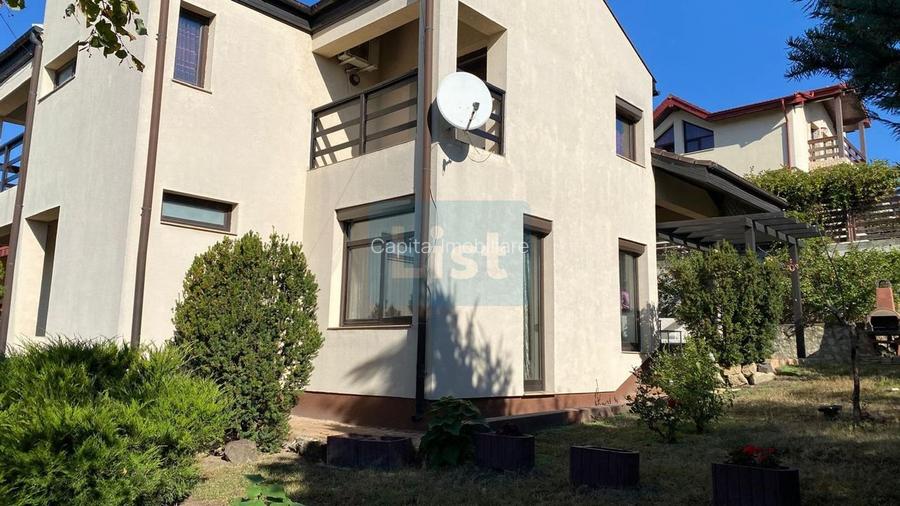 COMISION 0%! Vilă spațioasă și elegantă cu 4 dormitoare în Bucium  - 2
