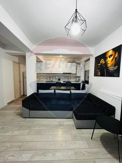Apartament cu 2 camere de închiriat - 11