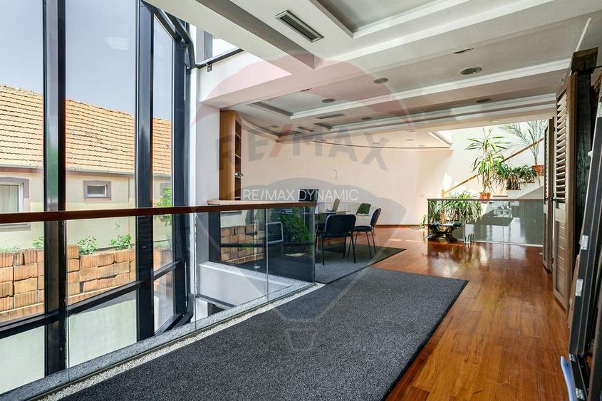 Clădire de birouri Micalaca pe principală, vad si vizibilitate sporită - 2