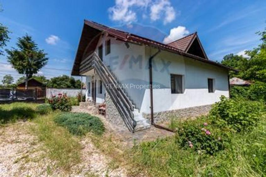 Vila spațioasă cu teren generos în Tomșani, Dâmbovita - 3