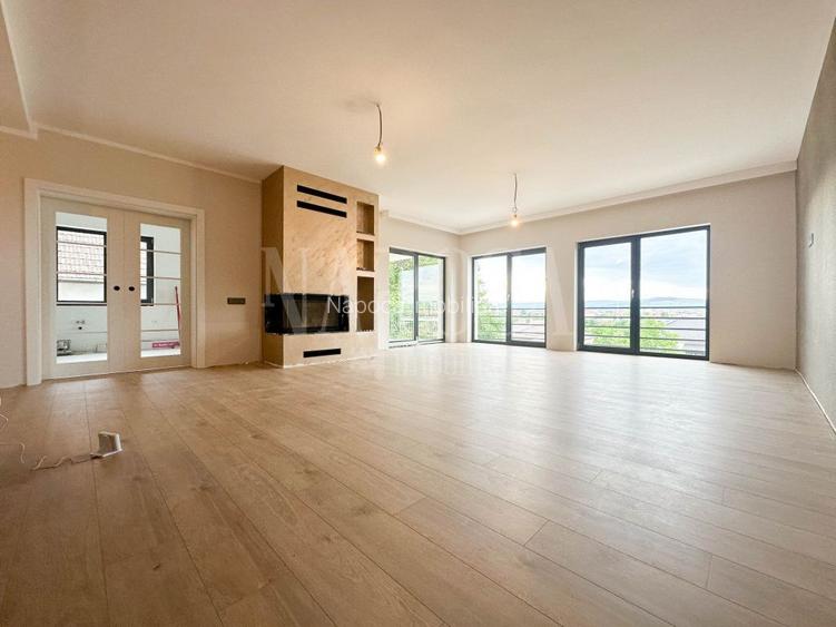 Casa 4 camere de vanzare in Sannicoara - 2