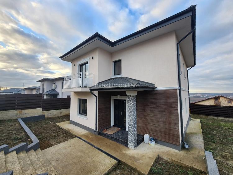 CASA 4 CAMERE, 2 BAI, 440 MP TEREN, MIROSLAVA - 21