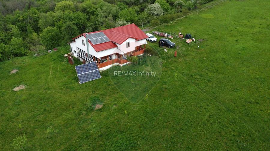 Proprietate OFF-GRID 5,76 Ha. Casa tradiționala lemn. Limită Cluj - 12