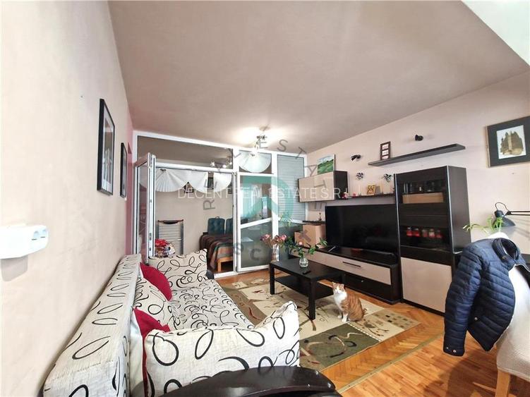 Apartament 3 camere, decomandat, Grivitei, Brasov - 2