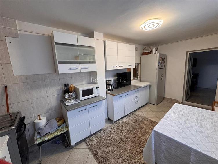 Vanzare vila P+1+Pod | Dobroesti - Parc Gheorghe Dascalu | constructie 2006 | - 26