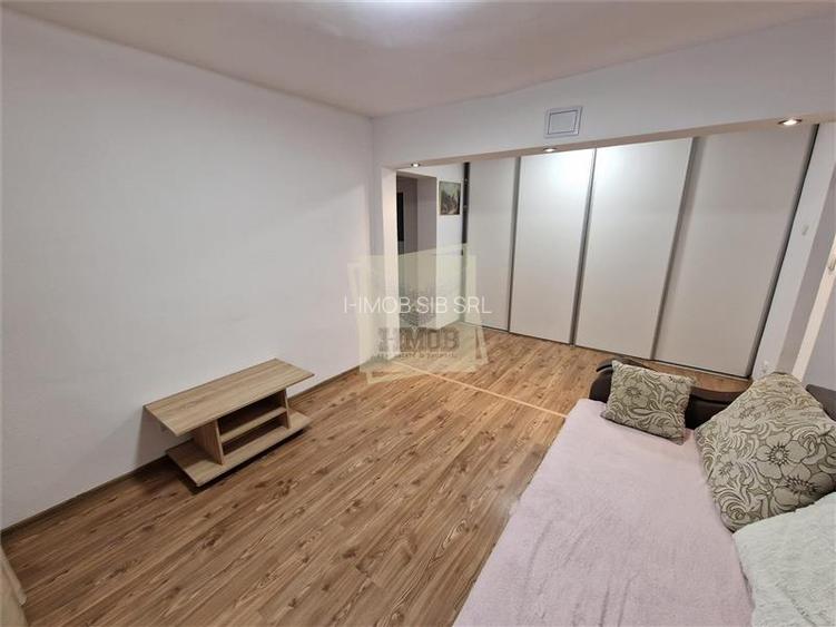 Apartament 3 camere cu pivnita zona Terezian - 2