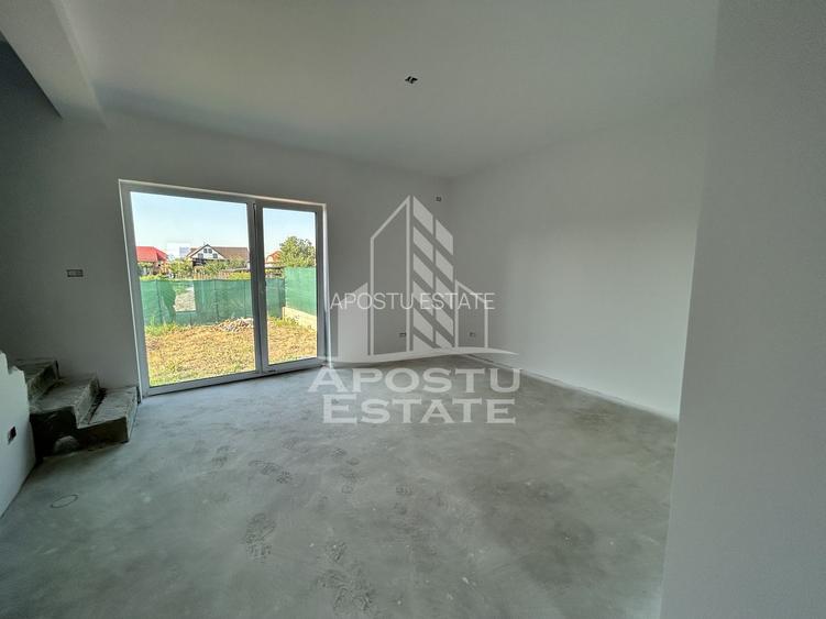 Vand apartament in triplex P+E+M, proiect deosebit, la alb, Sacalaz. - 13