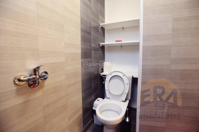 Casa cu 3 apartamente, P-ta Unirii , Str. Primariei - 7