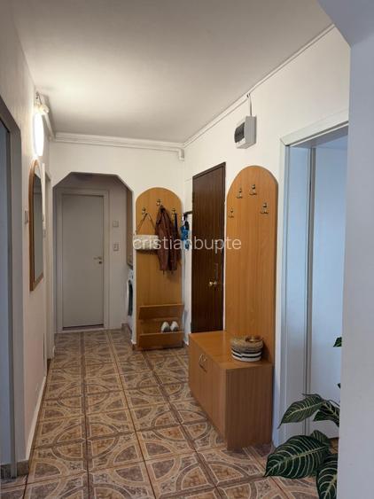 Vand  apartament 3 camere Arad/Alfa Et.3  - 11