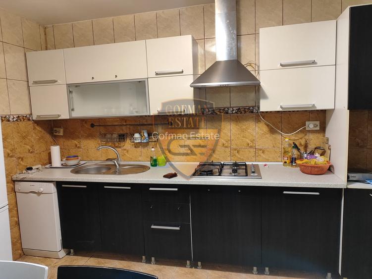Casă 3 camere Valu Traian Mansardabilă 110mp, teren 300mp, Mobilat, Utilat, gaze - 2