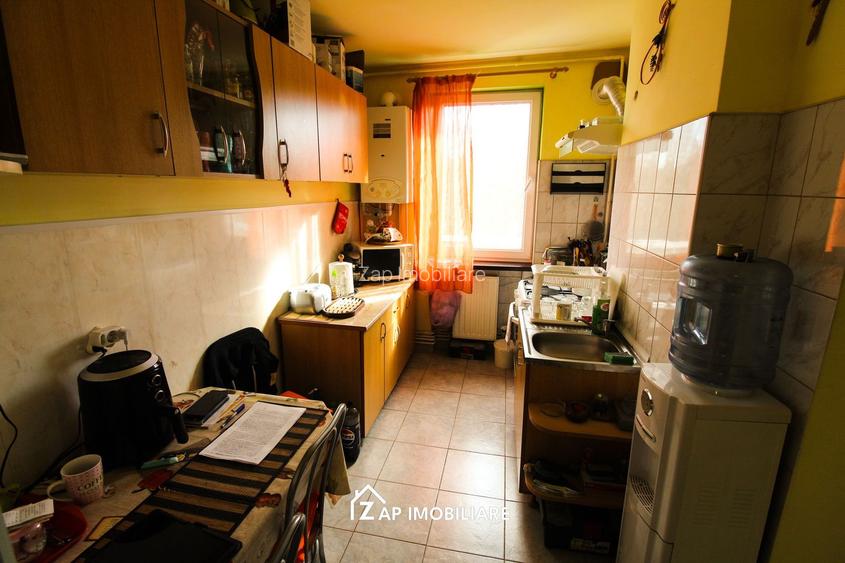 Zona Dacia - 3 camere - 1 baie - mobilat utilat - 9