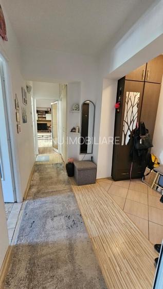 Apartament 2 camere decomandat 56mp - ETAJ 1 - Belvedere Nicolina - bloc 1986 - 7