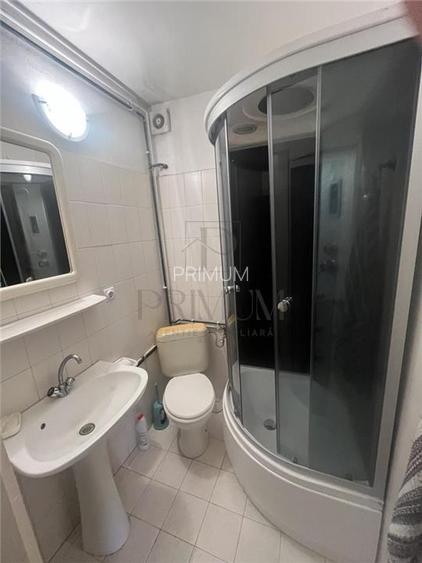 LIPOVEI - Vila INDIVIDUALA - P+2 - 8 cam - 4 bai - curte -GRADINA - PIVNITA -toa - 11