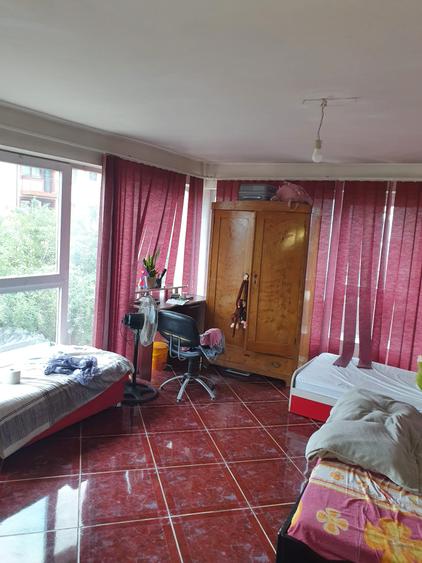 2 apartamente, în casă cu 6 ap, P+E+M, 2000, zona Mircea cel Bătrân, comision 0%